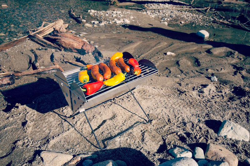 UCO Hopf�llbar grill Flatpack Grill & Firepit